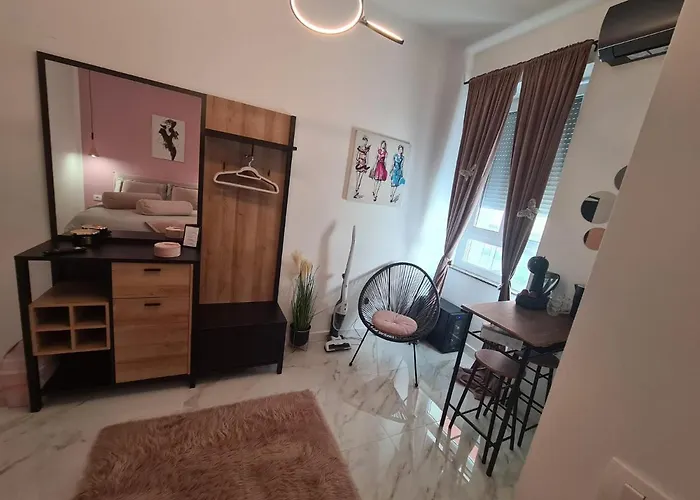 Premium Class - Free Parking