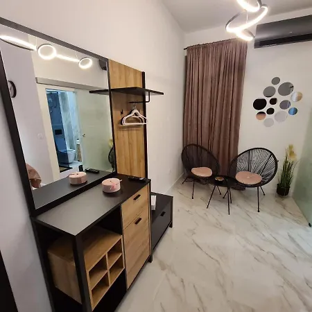 Premium Class - Free Parking Apartment *