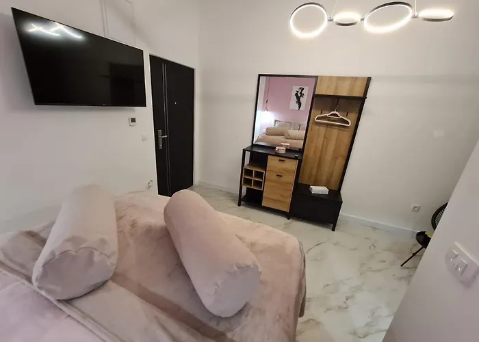 Premium Class - Free Parking Apartment *